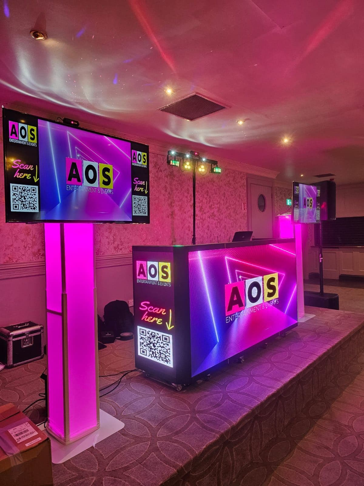 AOS LED DJ booth with video screen